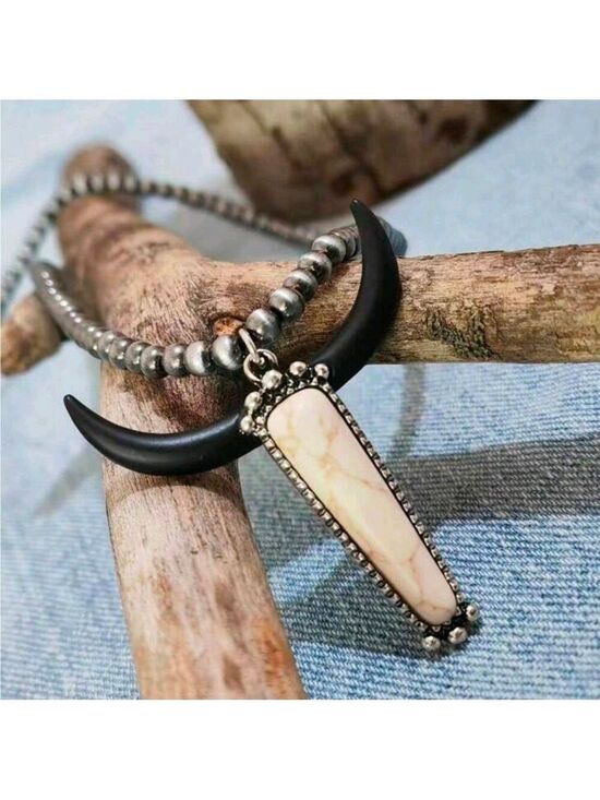 Jewelry - Horn Pendant Necklace Black and Cream